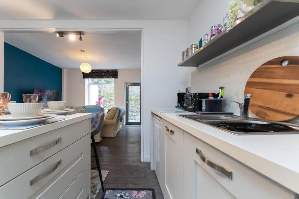 3 Storey Next To Pier Apartment Brighton