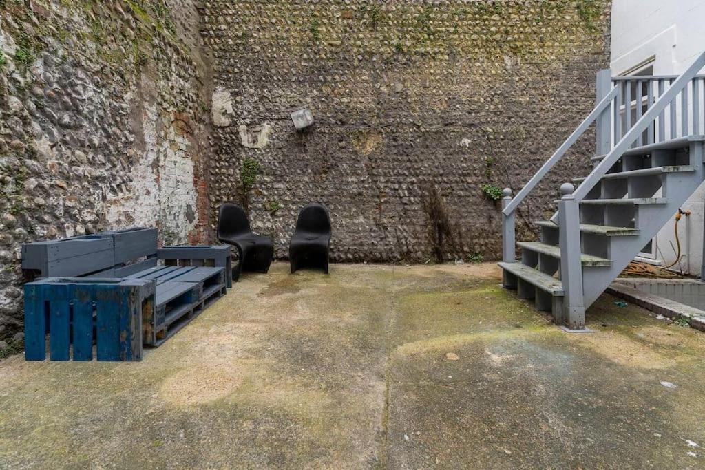 Apartment 3 Storey Next To Pier Brighton