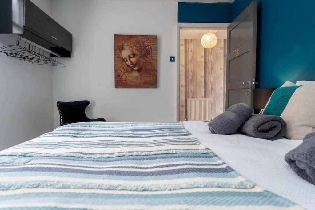 Apartment 3 Storey Next To Pier Brighton